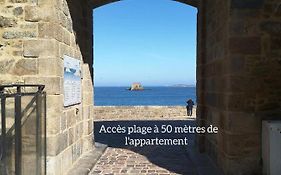 Au cœur des remparts, L'ÉCRIN Appartement 2 chambres pour 2-6 pers